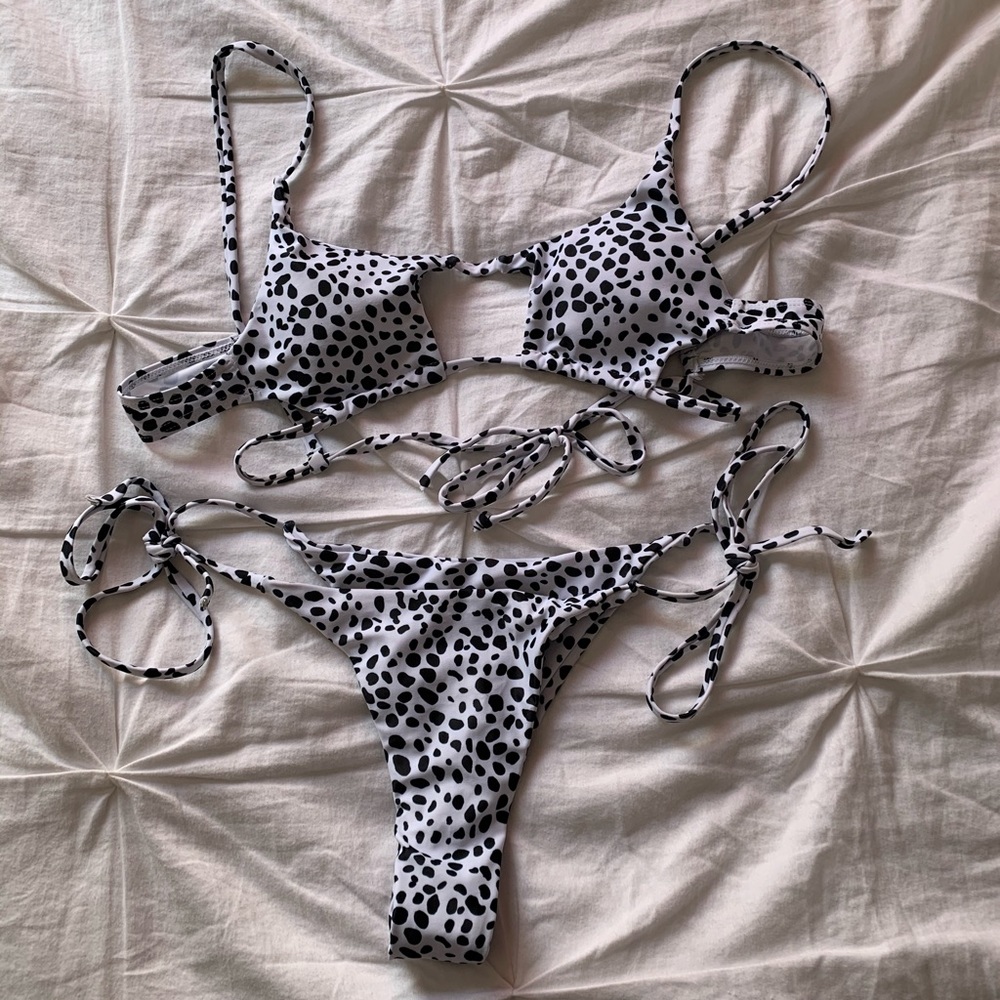Bikini (never worn!)